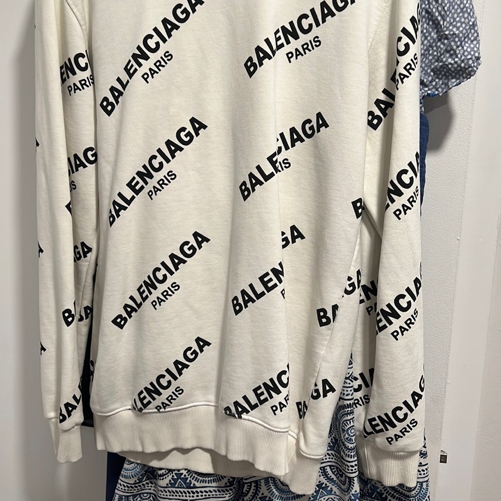 Balenciaga sweatshirt authentic